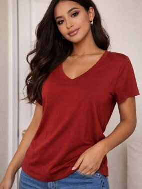 Aeropostale Women's Short Sleeve V-Neck Tee - Burgundy